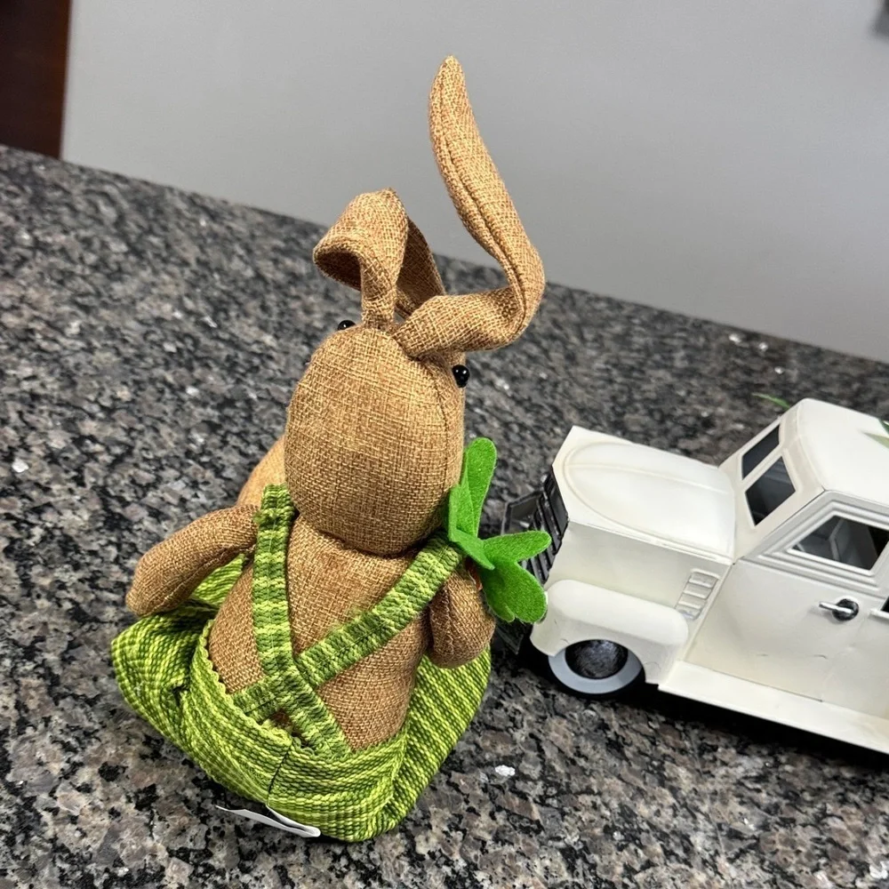 Easter Bunny and White Truck Home Accent EUC
